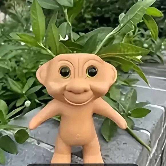 Troll flower plot w/green eyes (NWT) - Picture 2 of 7